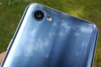 LG Q6 LG Q6