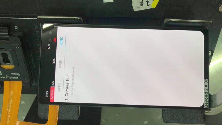 Domniemany Samsung Galaxy S10+ na linii testowej Domniemany Samsung Galaxy S10+ na linii testowej