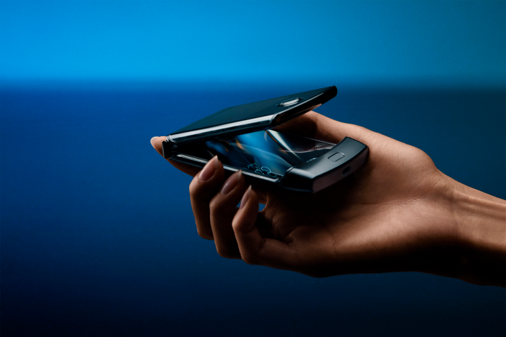 Motorola przesuwa termin dostarczenia modelu Razr Motorola przesuwa termin dostarczenia modelu Razr
