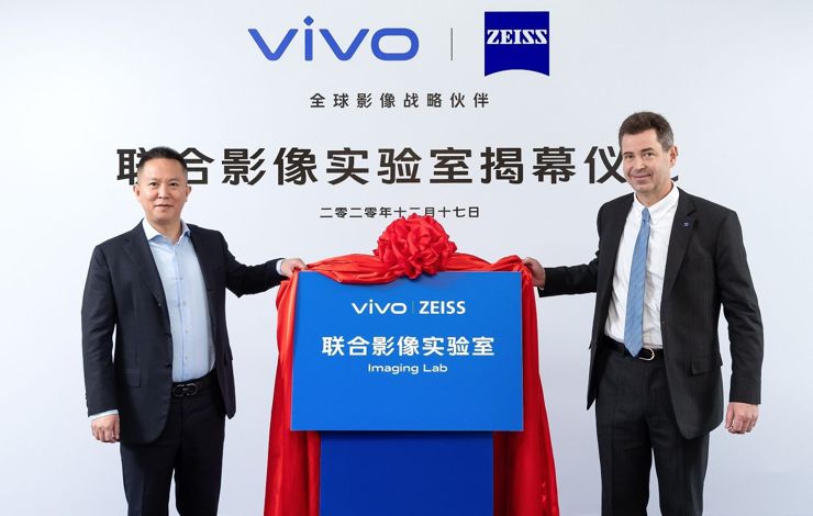 Spark Ni z Vivo oraz Maximilian Foerst z Zeiss Spark Ni z Vivo oraz Maximilian Foerst z Zeiss