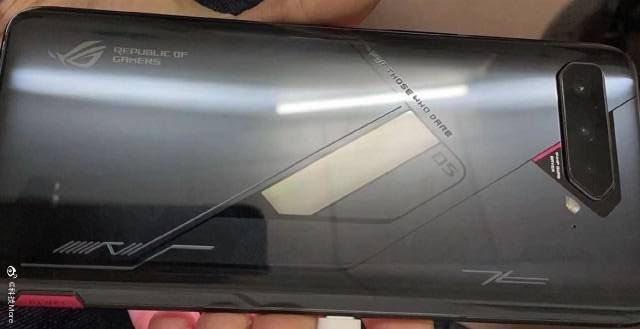 Asus ROG Phone 4 Asus ROG Phone 4