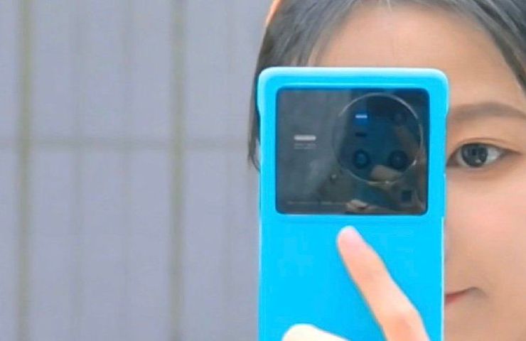 Vivo X80 na szpiegowskich fotkach!