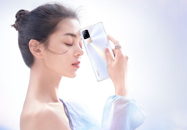 Xiaomi Civi 1S - debiut uroczego szczuplaczka