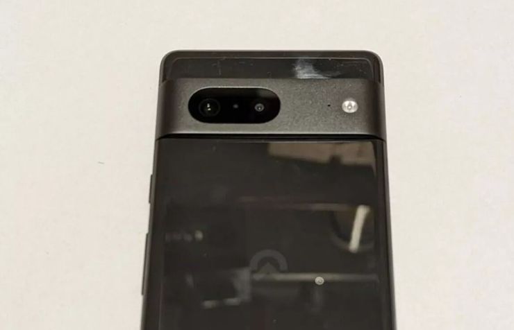 Google Pixel 7 na aukcji! (zobacz zdjęcia)