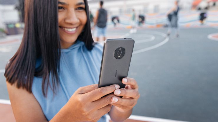 Nokia C200 próbuje sił na dolnych półkach w USA