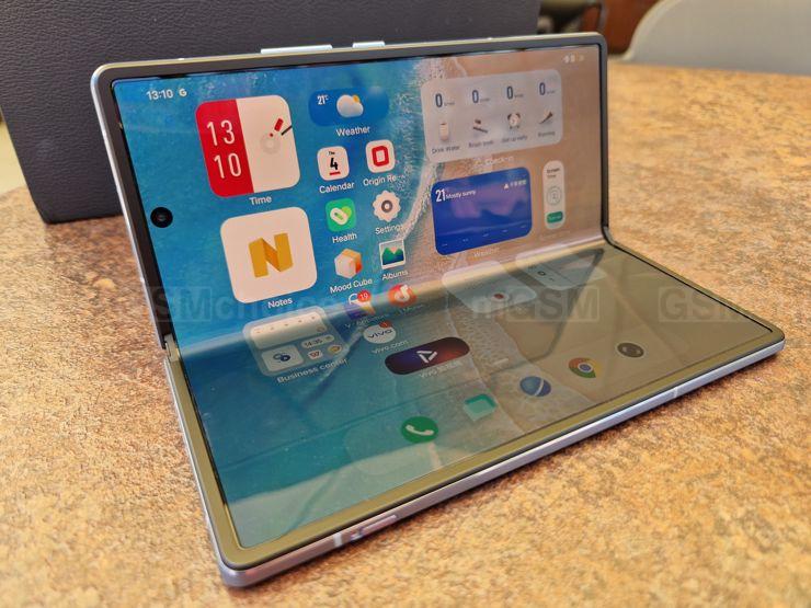 Nadchodzi kolejny, składany Vivo!