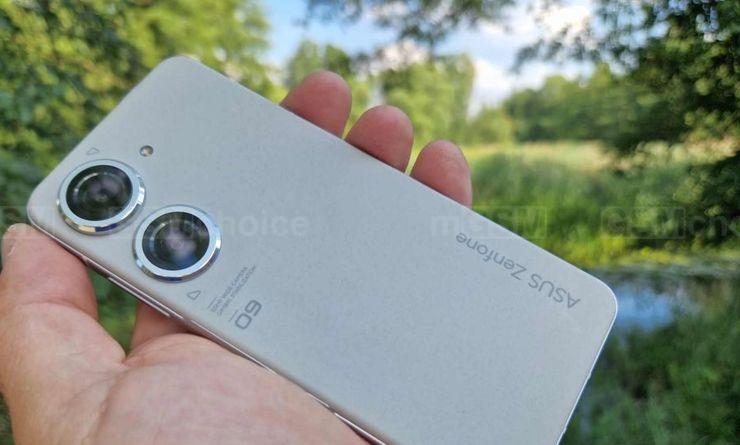 ASUS Zenfone 10 - lepiej późno, niż wcale?