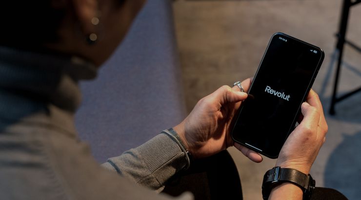 Przybył nam nowy operator! Jest nim... Revolut!