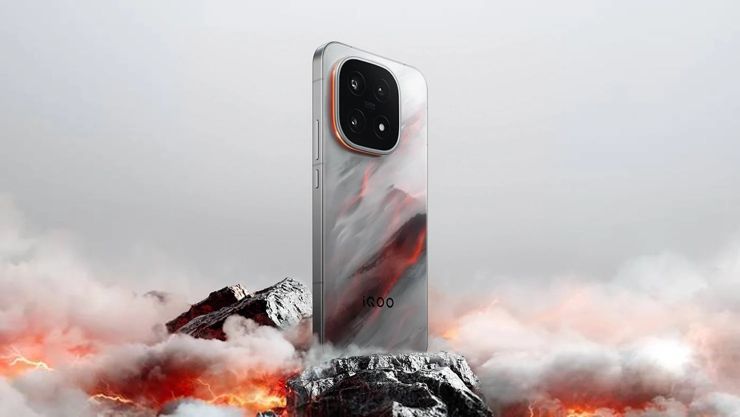 Kolorowy iQOO 15 poszerza zasięg!