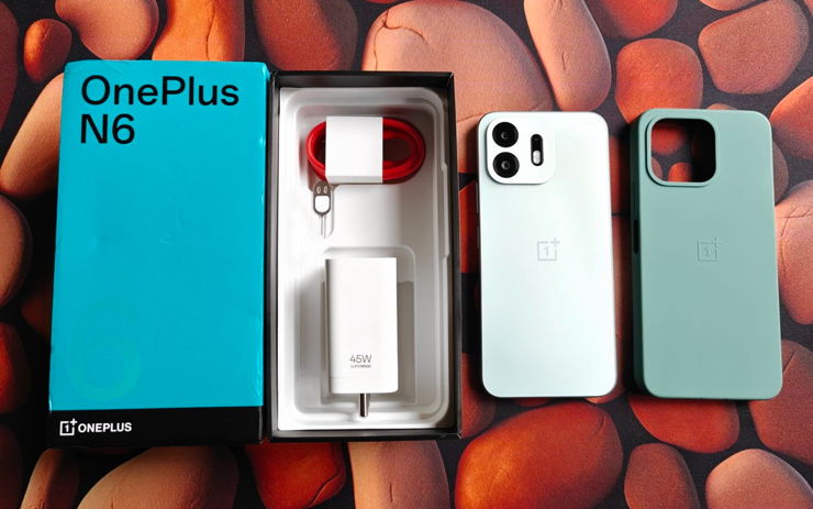 OnePlus N6 wyjęty z pudełka. Niedrogi smartfon z bogatym zestawem!