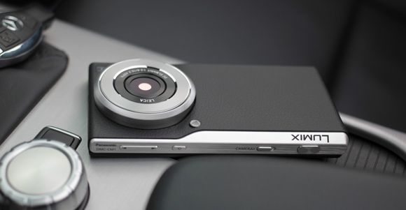 Smartfon Panasonic z imponującym aparatem Leica