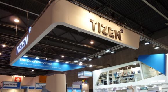 MWC 2015: Obejrzałem smartfon z Tizenem...