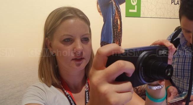 Moto Mods Hasselblad True Zoom dostępny w Polsce