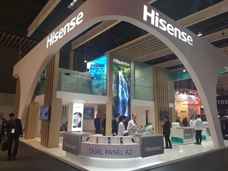MWC 2017: Hisense E76 i Hisense C30, co nie boi się wody 