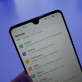 Model Huawei Mate 20
