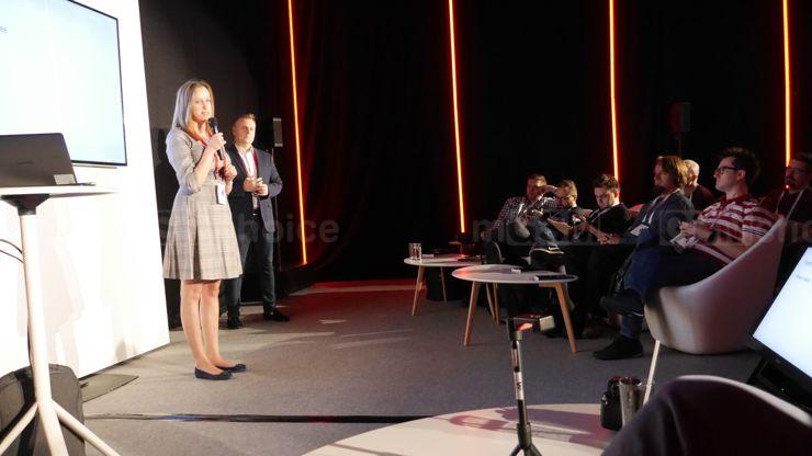 Who am AI? - prezentacja modeli z serii Mate w Budapeszcie