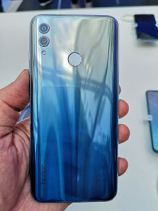 Honor 10 Lite w dobrych rękach
