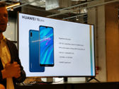 Huawei Y6 2019 w prezentacji Krzysztofa Tomczyka