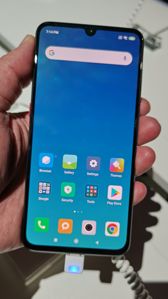 Xiaomi Mi 9 Xiaomi Mi 9