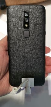 Hisense U30 na stoisku producenta Hisense U30 na stoisku producenta