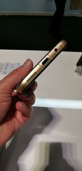 Hisense U30 na stoisku producenta Hisense U30 na stoisku producenta