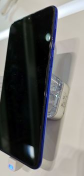 Hisense H30 na stoisku producenta Hisense H30 na stoisku producenta