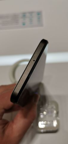 Hisense Rock V Pro na stoisku producenta Hisense Rock V Pro na stoisku producenta