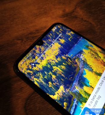 Honor 10i