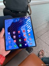 Szef Huawei nie ma oporów, by pochwalić się modelem Mate X