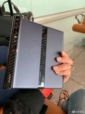 Szef Huawei nie ma oporów, by pochwalić się modelem Mate X