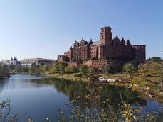 Huawei, kampus R&B, sporo europejskich zabytków w skali 1:1