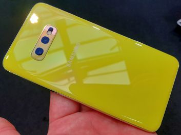 Samsung Galaxy S10e