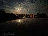 Zdjęcia nocne - Oppo u góry, Samsung w dolnym rzędzie