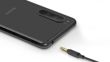Sony Xperia 5 II na firmowych grafikach