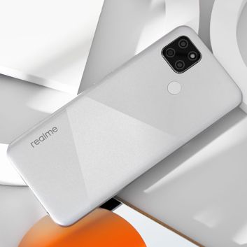 Realme V3