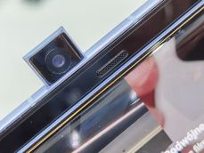 LG Wing - wysuwany przedni aparat