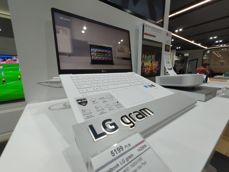 LG Wing - kilka pospiesznych zdjęć