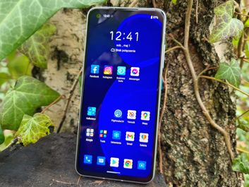 Asus Zenfone 8