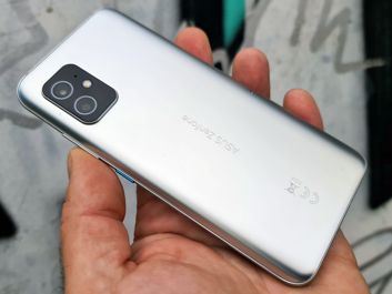 Asus Zenfone 8
