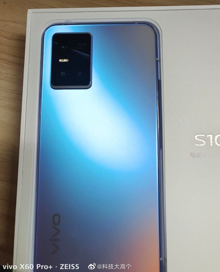 Vivo S10