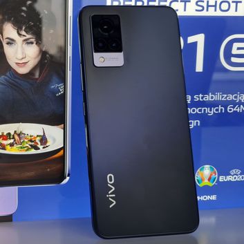 vivo V21 5G
