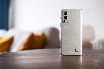 OnePlus Nord2 x PAC-MAN