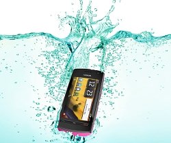 Nokia 600