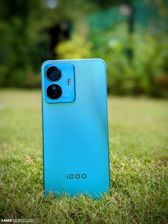 iQOO Z6 Lite w naturze