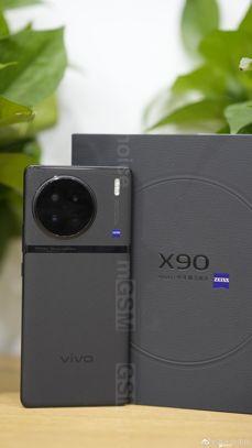 Vivo X90 na żywo