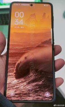 Oppo Find N2 Flip - główny ekran