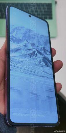 Oppo Find N2 Flip - główny ekran