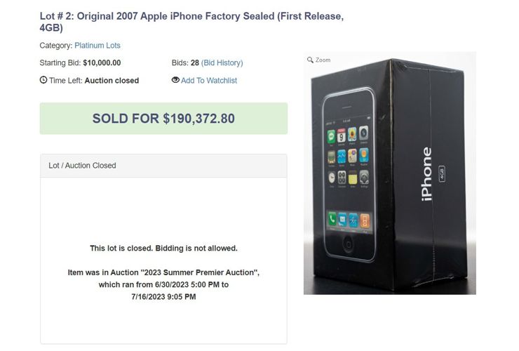 Oryginalnie zapakowany iPhone 4GB z 2007 roku