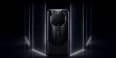Huawei Mate 60 RS Ultimate Design w dwóch kolorach z pokrowcami