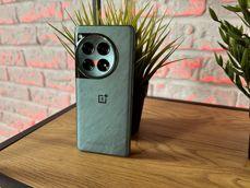 OnePlus 12